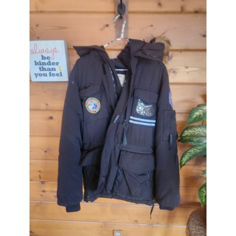 Decibel Destroyed‎ And Rebuilt Parka XL New Zealand Anarctic Research Patch